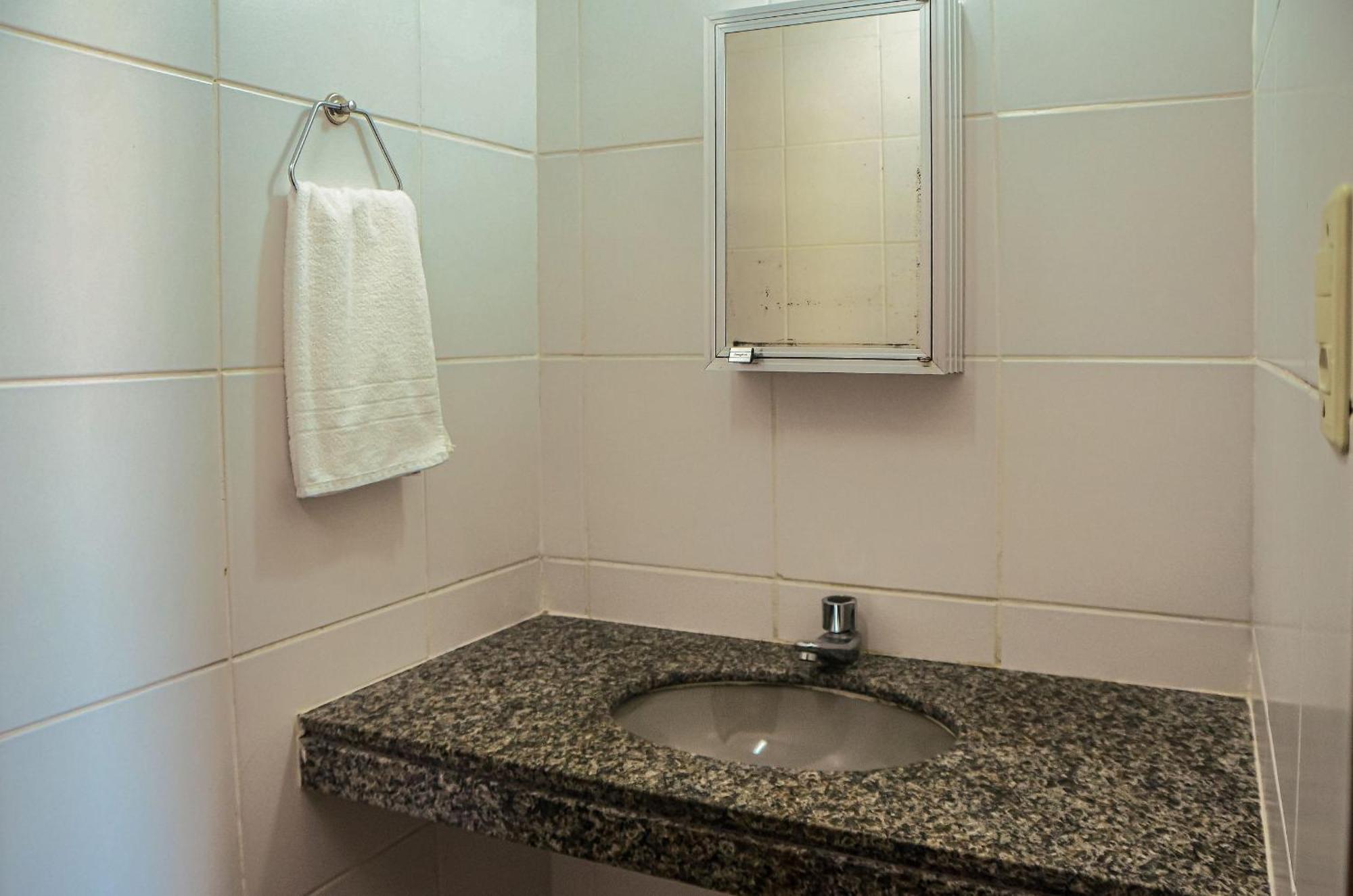 Apto Confortavel A 600m Da Cee202 Apartment *